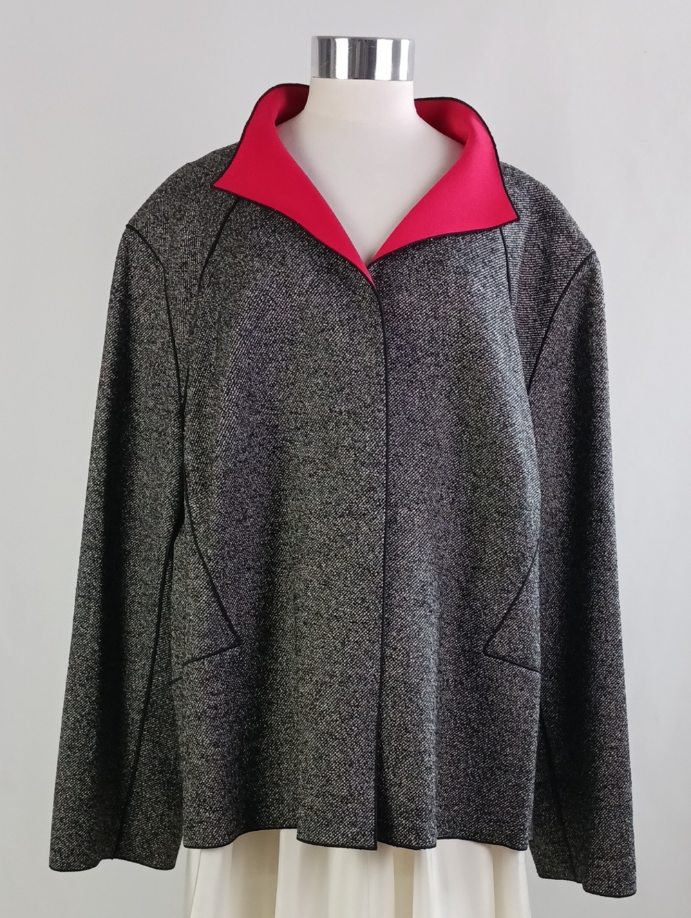LAFAYETTE 148 NEW BLK MULTI W RED LINING